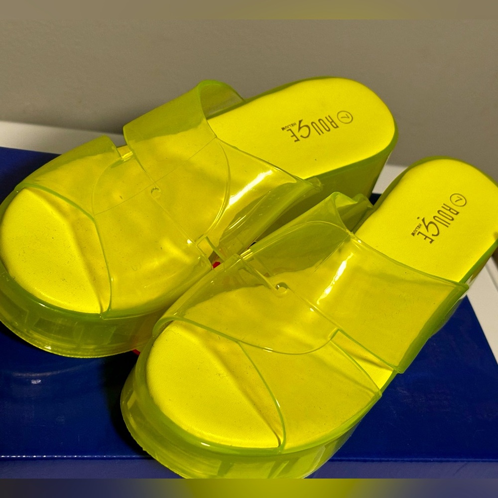 Highlighter transparent wedges